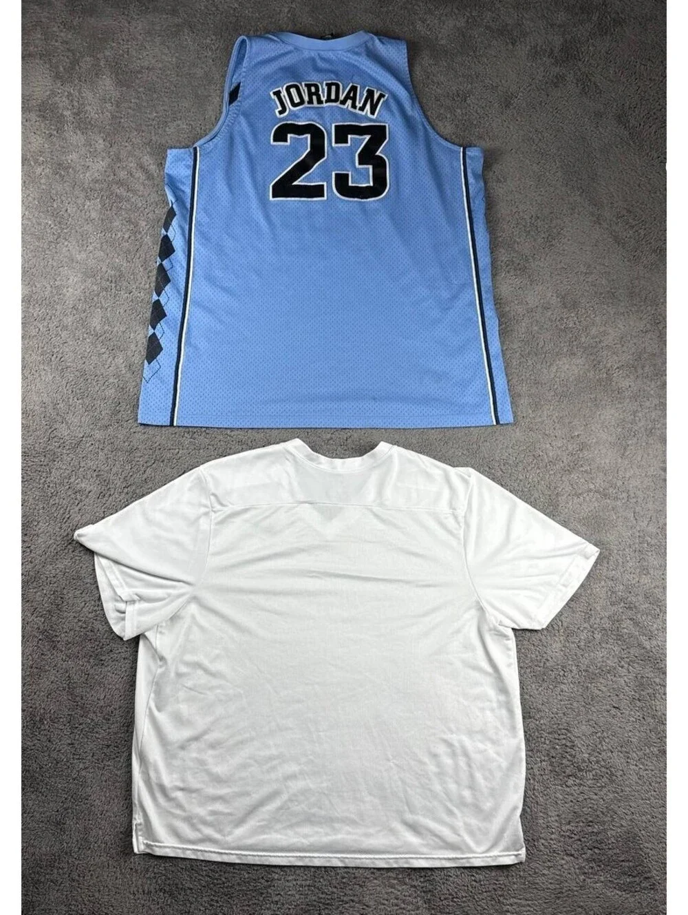 Lot 2 XXL Nike Dri-FIT Shirt + Jordan North Carolina #23 Jersey UNC Blue